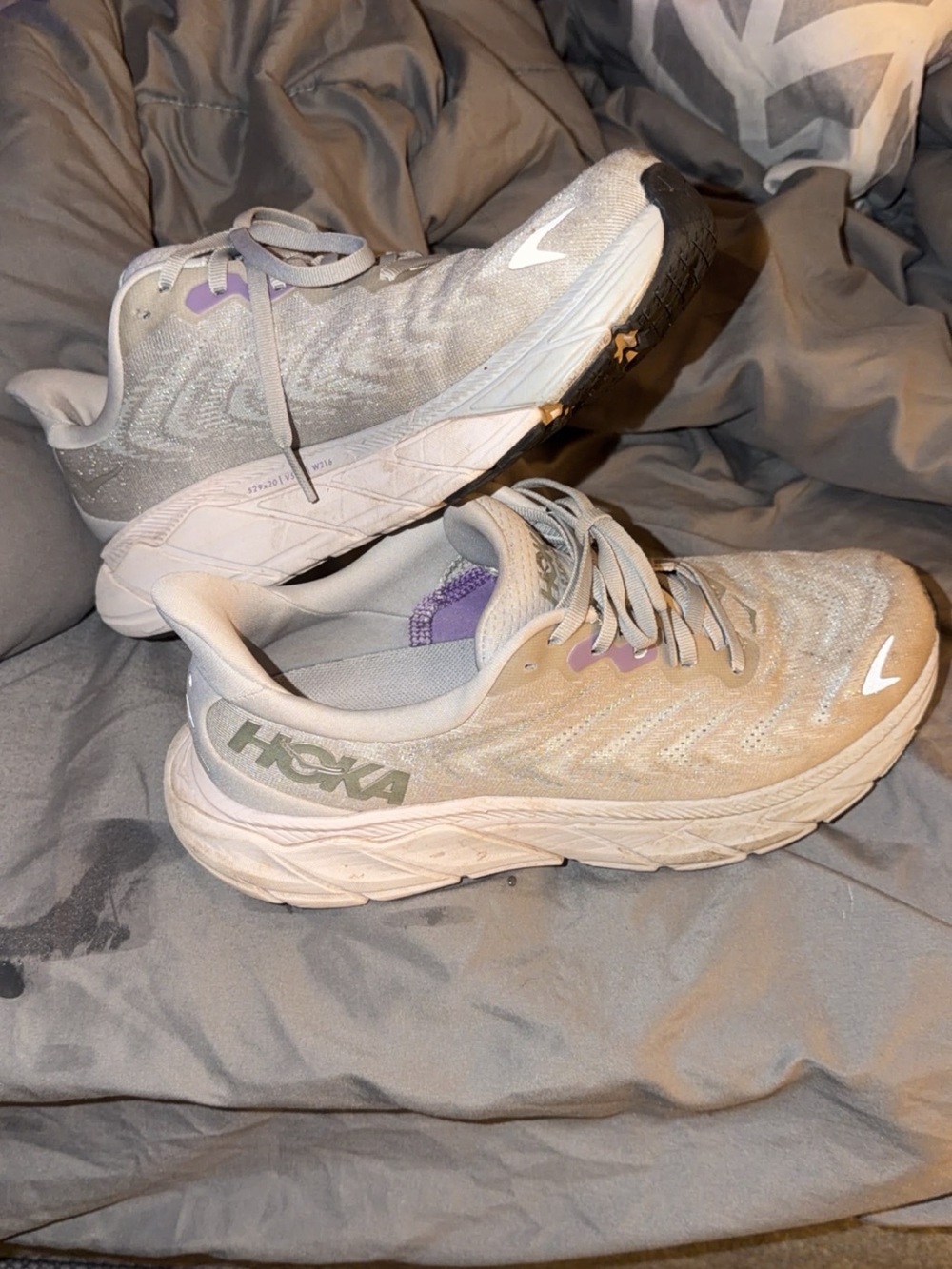 Hoka Ariha Women's Light Gray and Lavender Running Shoes